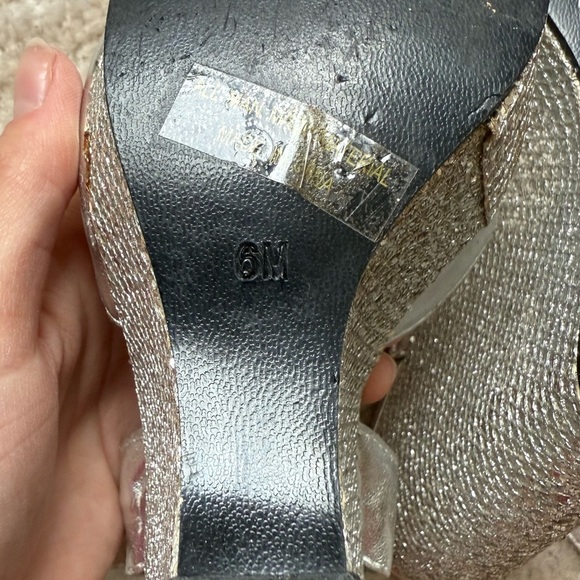 Touch Ups Silver Wedges Heels Dress Sandal Size 6 Formal Wedding Holiday Party - Picture 10 of 10